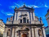 444739-deutsch-fassade-der-kirche-st-maria-chamber