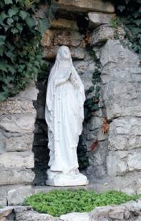 Vierge de Lourdes