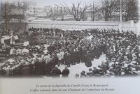 la-ceremonie-de-translation-avait-ete-fixee-a-9-he